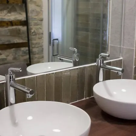 Magnifique Maison En Pierre Avec Piscine